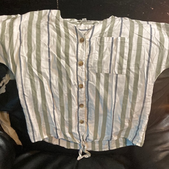 Time and tru woman’s top green blue and white straight brown buttons - Picture 1 of 3